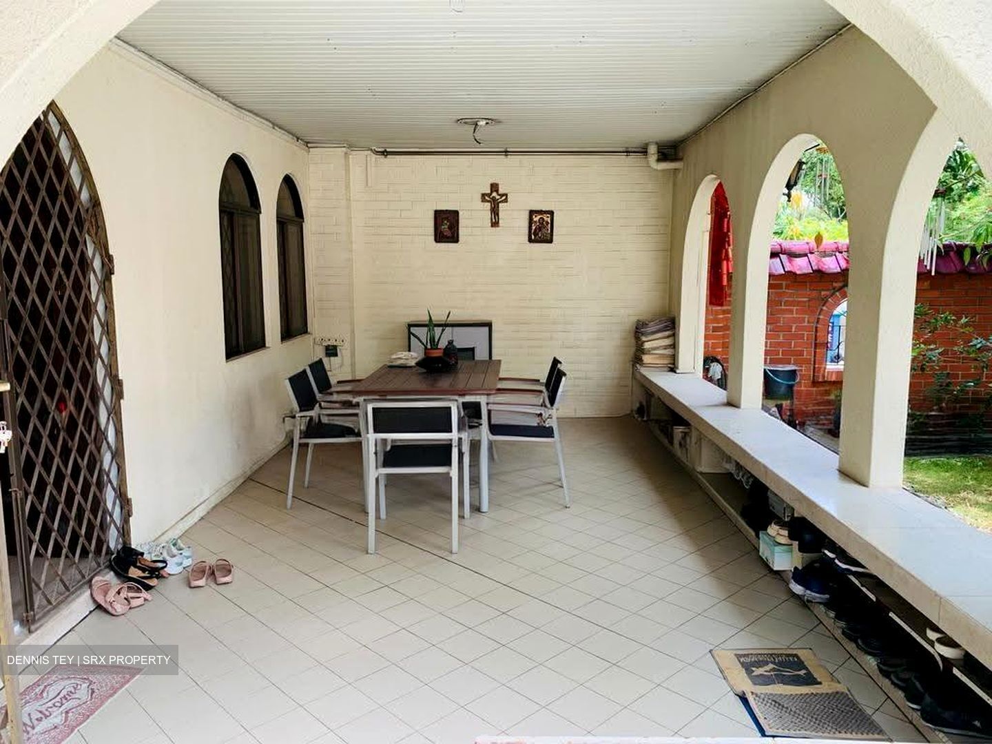 Sennett Estate (D13), Terrace #634195581